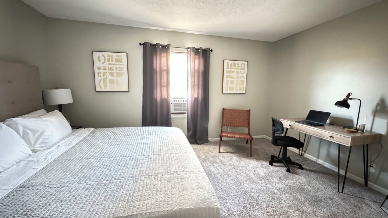 Photo of Bedroom in Evansville