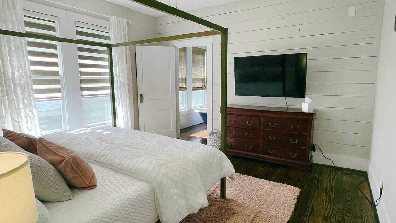 Photo of Bedroom in Schulenburg