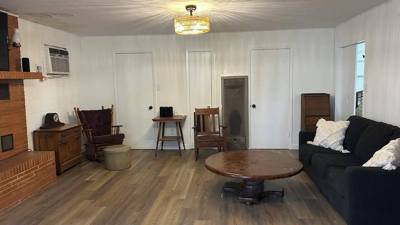 Photo of Livingroom in Barksdale