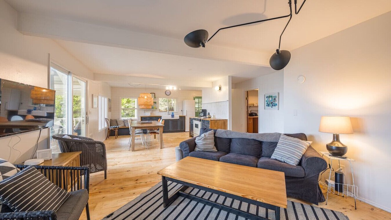 Photo of Livingroom in Port Ludlow