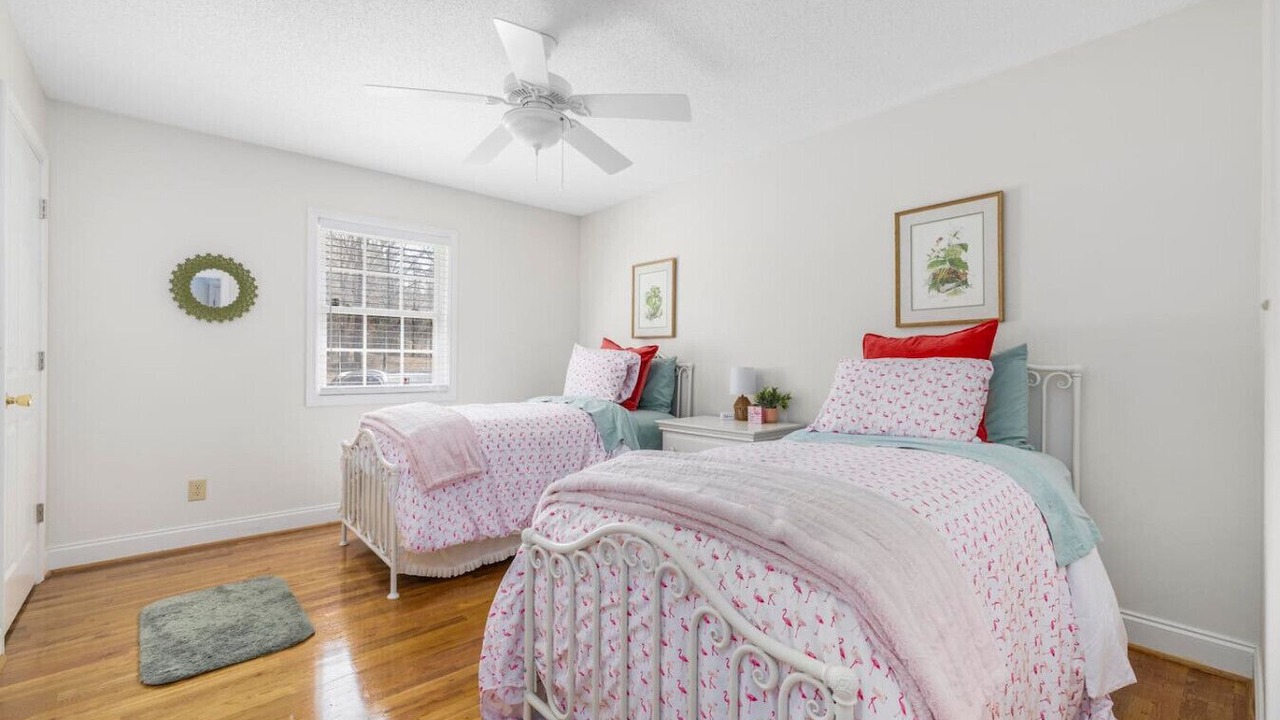 Photo of Bedroom in Piney Flats