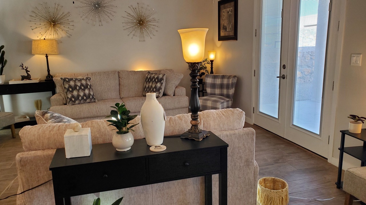Photo of Livingroom in Biggs Field