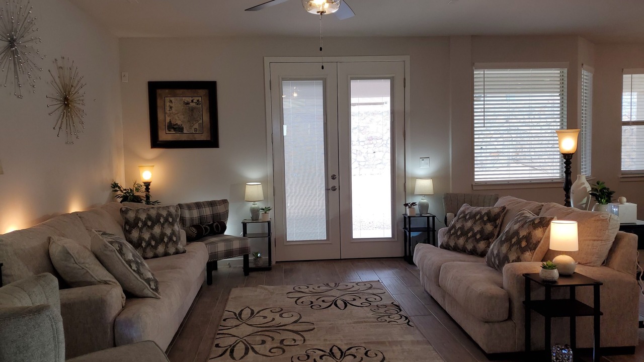 Photo of Livingroom in Biggs Field