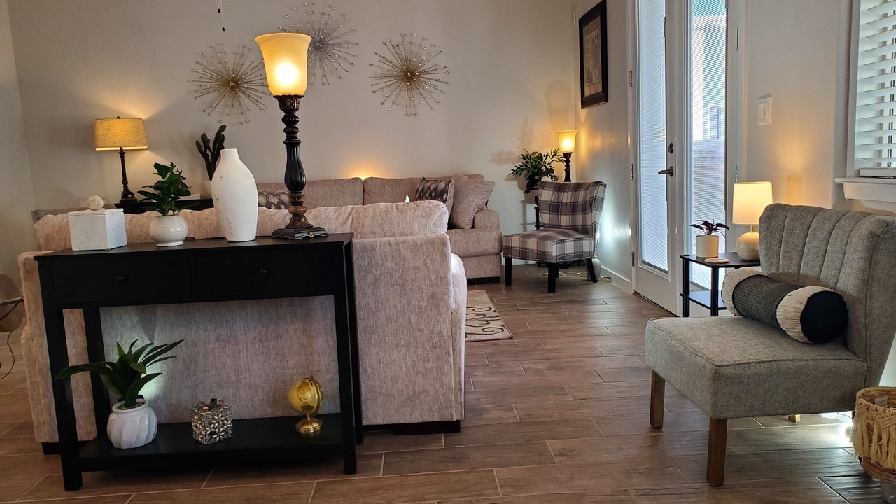 Photo of Livingroom in Biggs Field