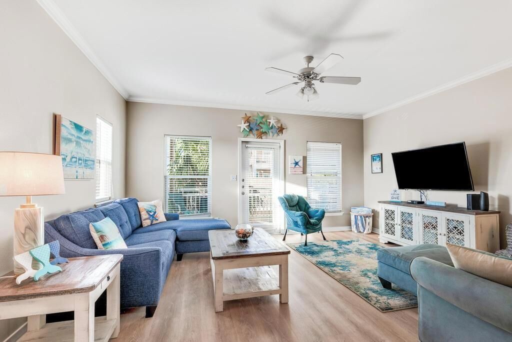 Photo of Livingroom in Corpus Christi