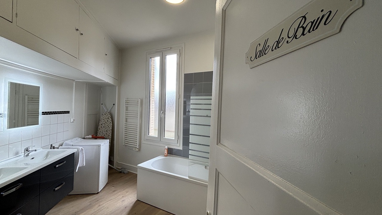 Photo of Bathroom in Bourges