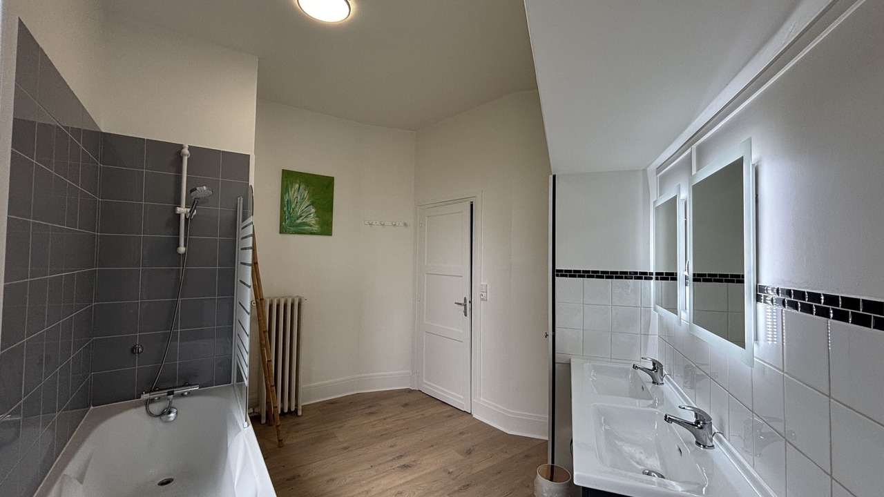 Photo of Bathroom in Bourges
