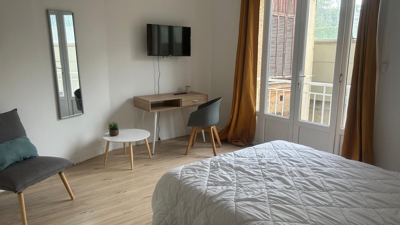 Photo of Bedroom in Fabron