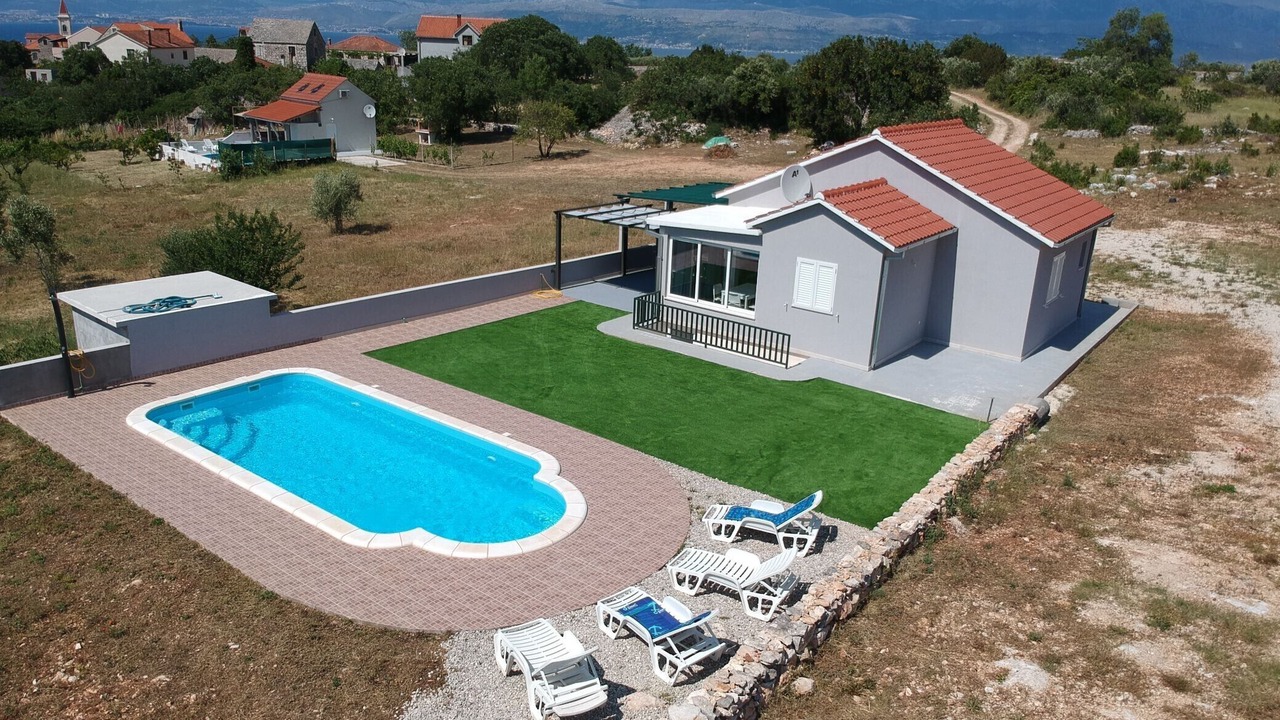 Photo of Outdoor in Mirce