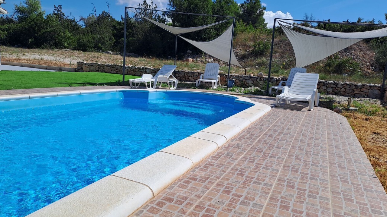 Photo of Outdoor in Mirce