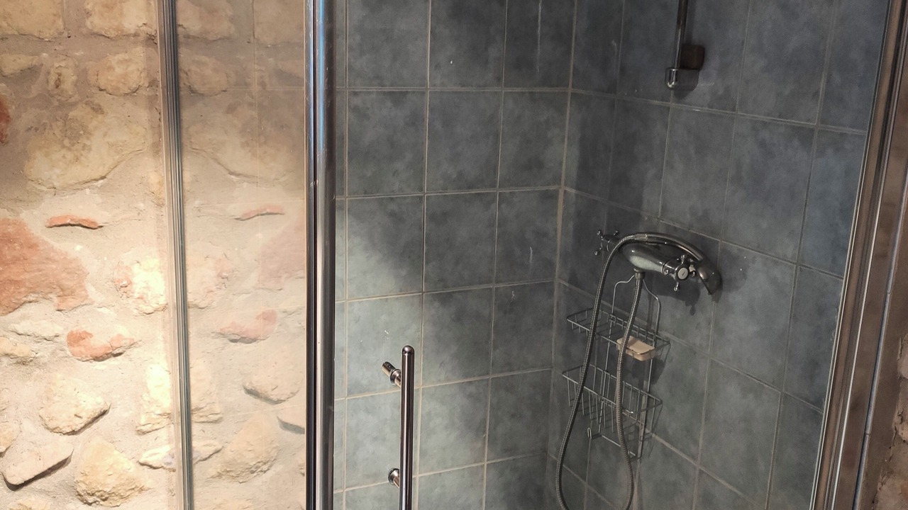 Photo of Bathroom in Coueilles