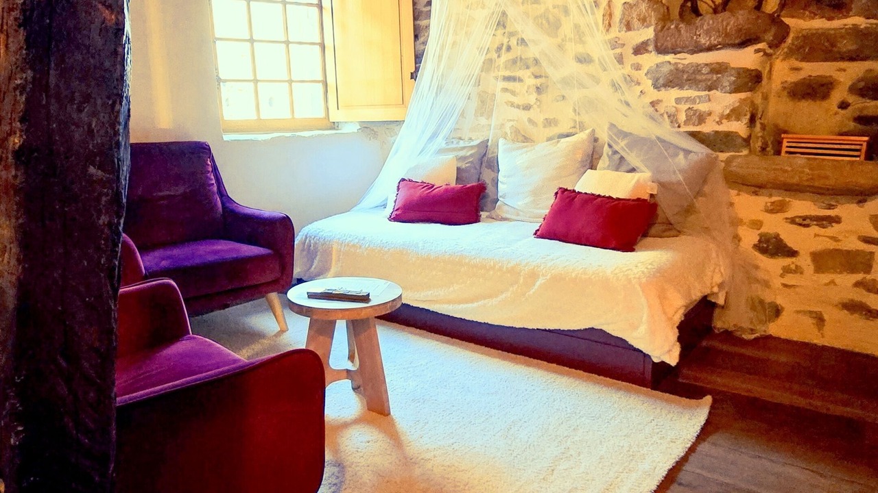 Photo of Bedroom in Espalion