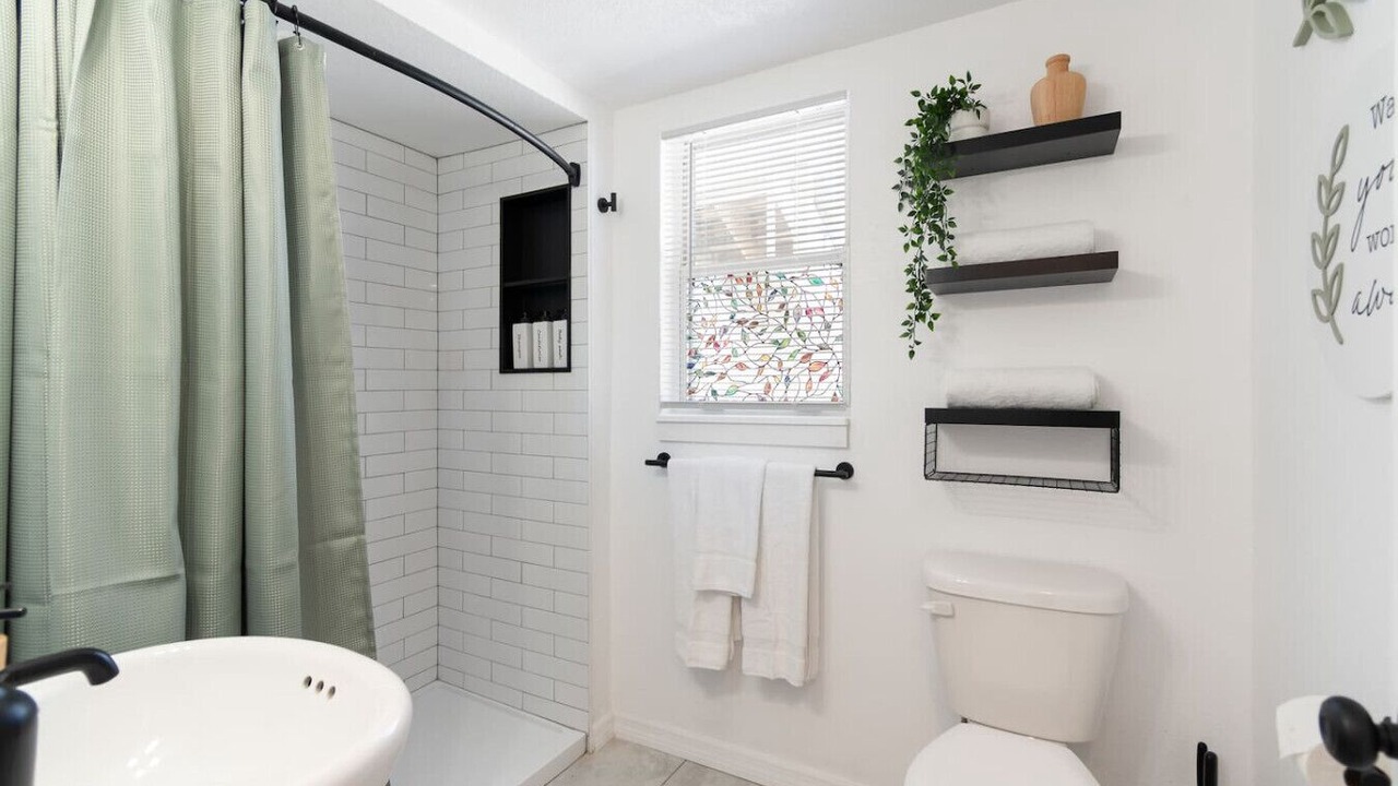 Photo of Bathroom in Bay Esplanade