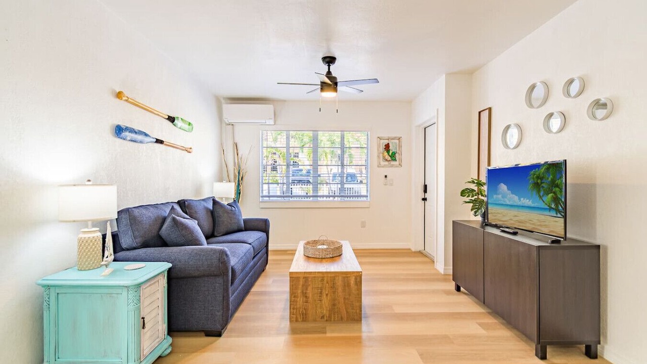 Photo of Livingroom in Bay Esplanade