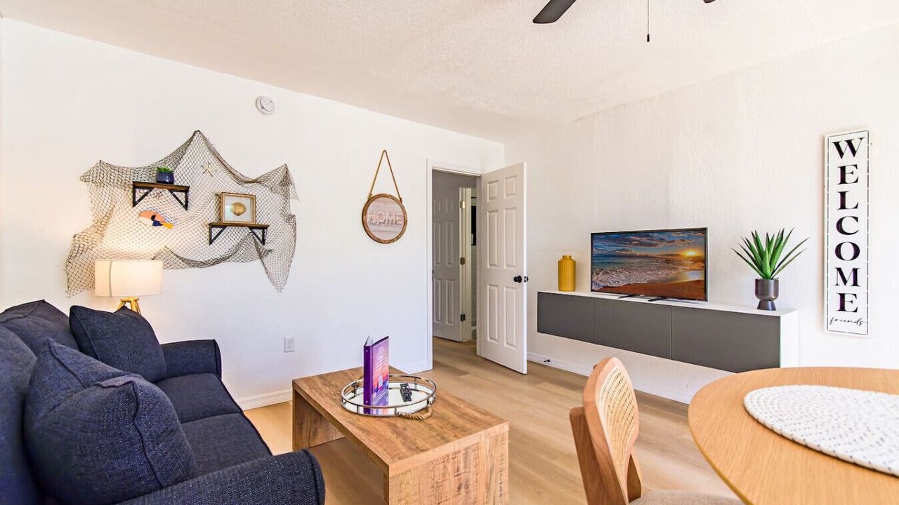 Photo of Livingroom in Bay Esplanade