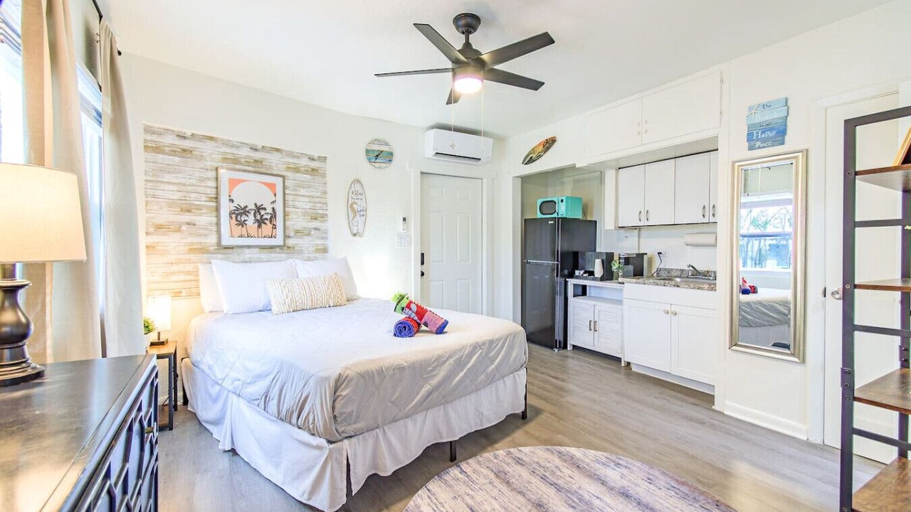 Photo of Bedroom in Bay Esplanade