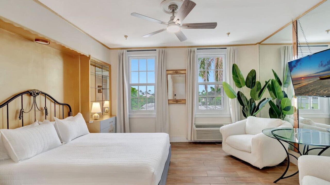 Photo of Bedroom in Palm Beach