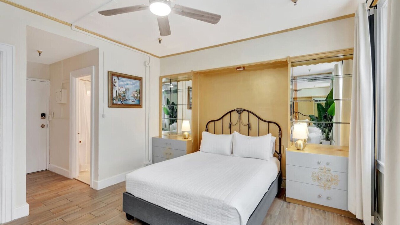 Photo of Bedroom in Palm Beach