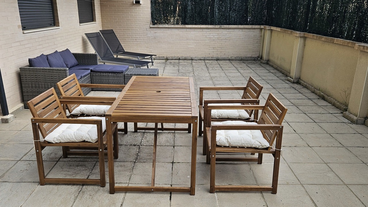 Photo of Outdoor in Abena