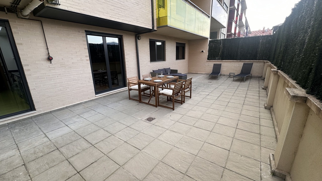 Photo of Outdoor in Abena