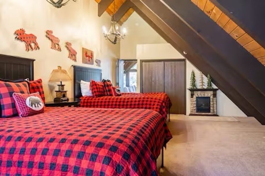 Photo of Bedroom in Meyers