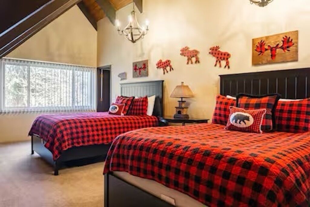 Photo of Bedroom in Meyers