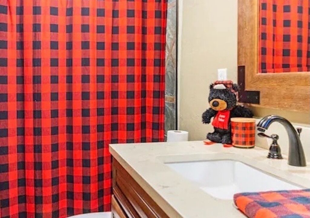 Photo of Bathroom in Meyers