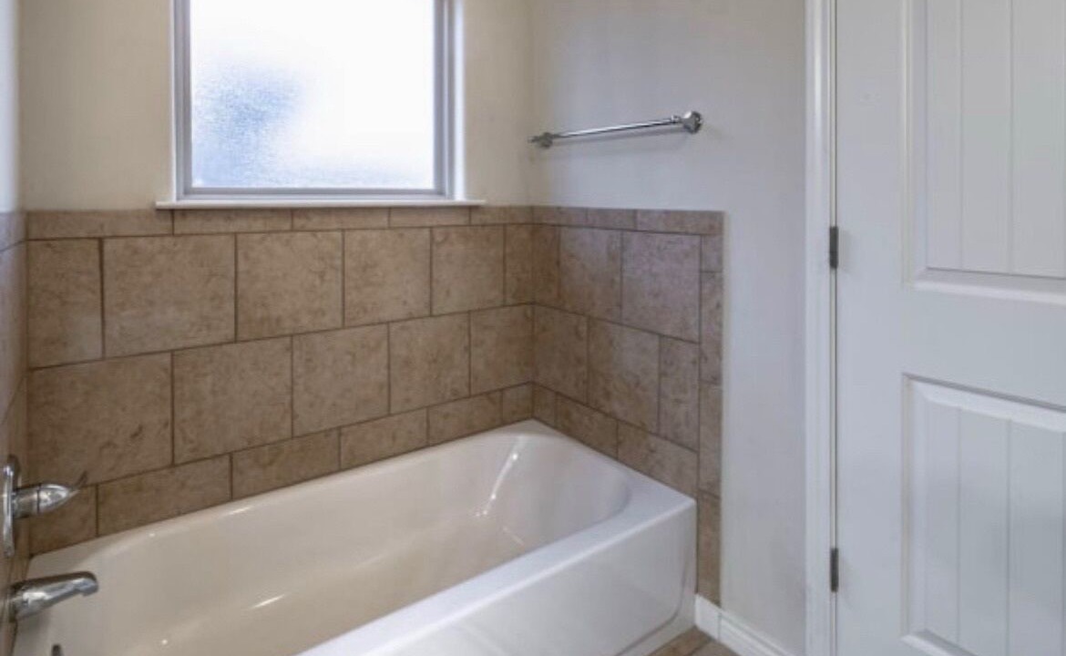 Photo of Bathroom in North by Northwest