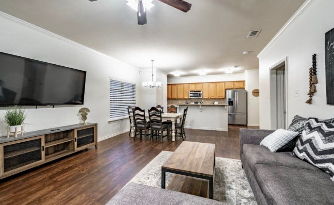 Photo of Livingroom in North by Northwest