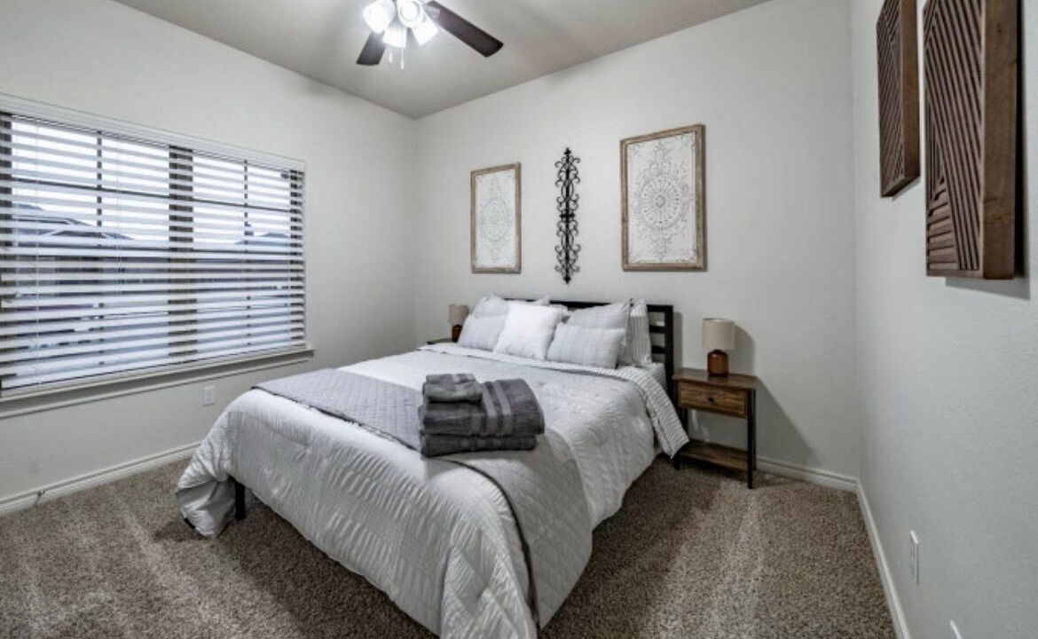 Photo of Bedroom in North by Northwest