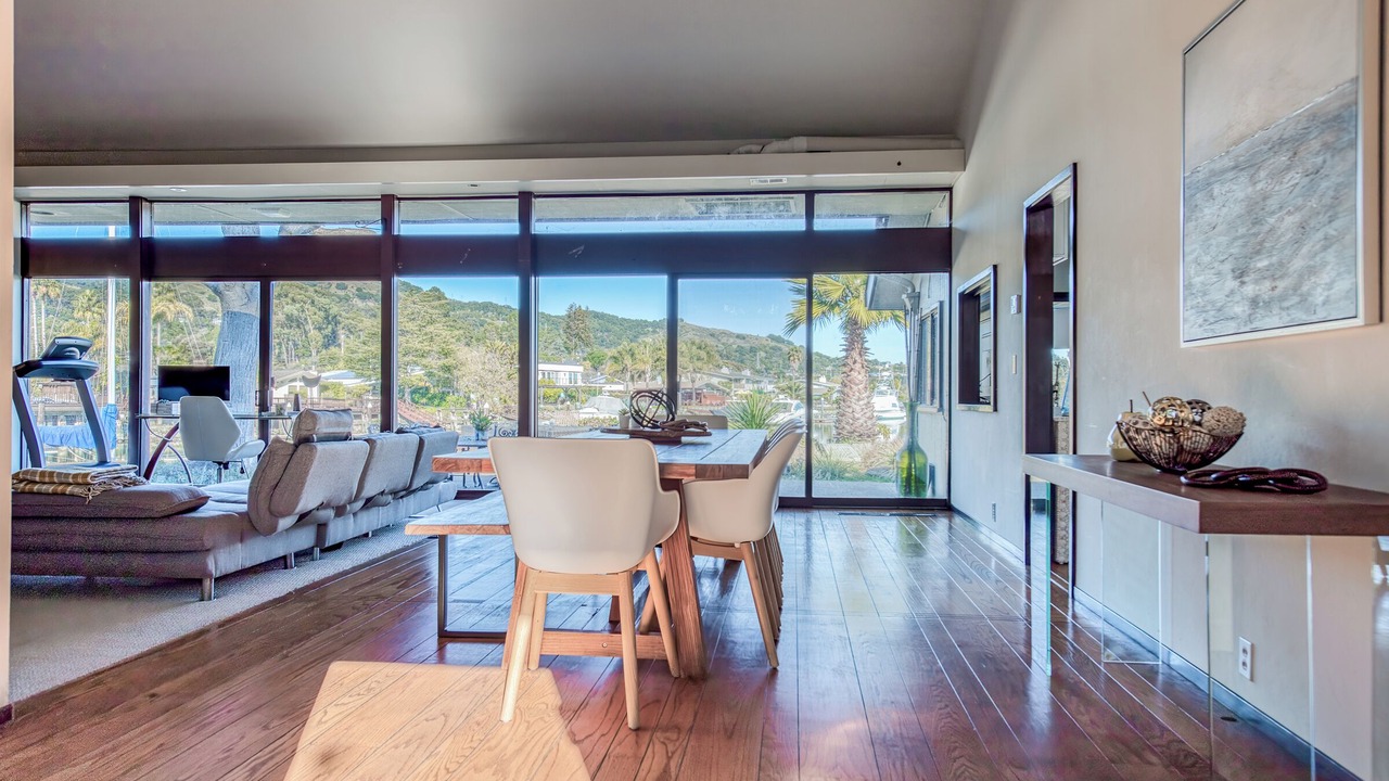 Photo of Others in San Rafael