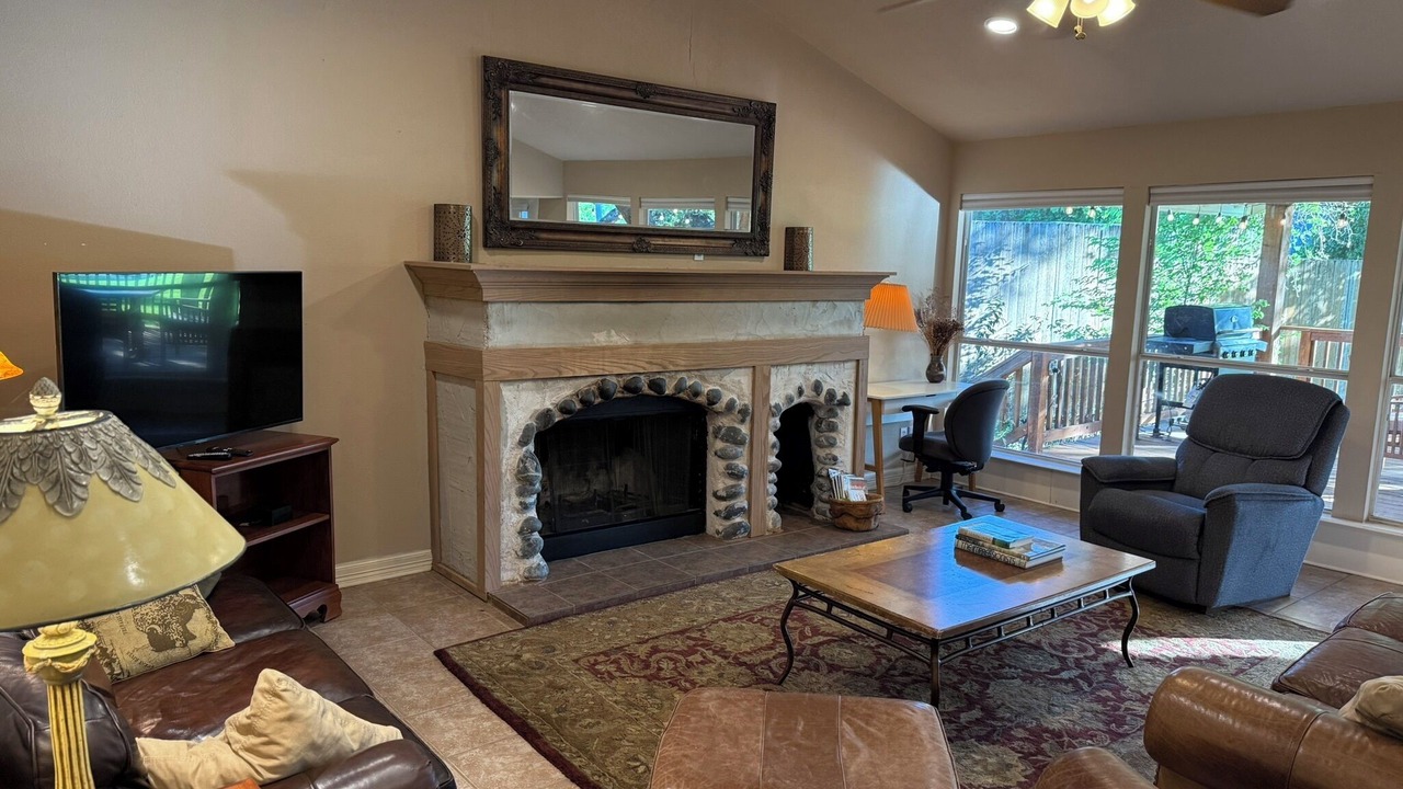 Photo of Livingroom in Burnet