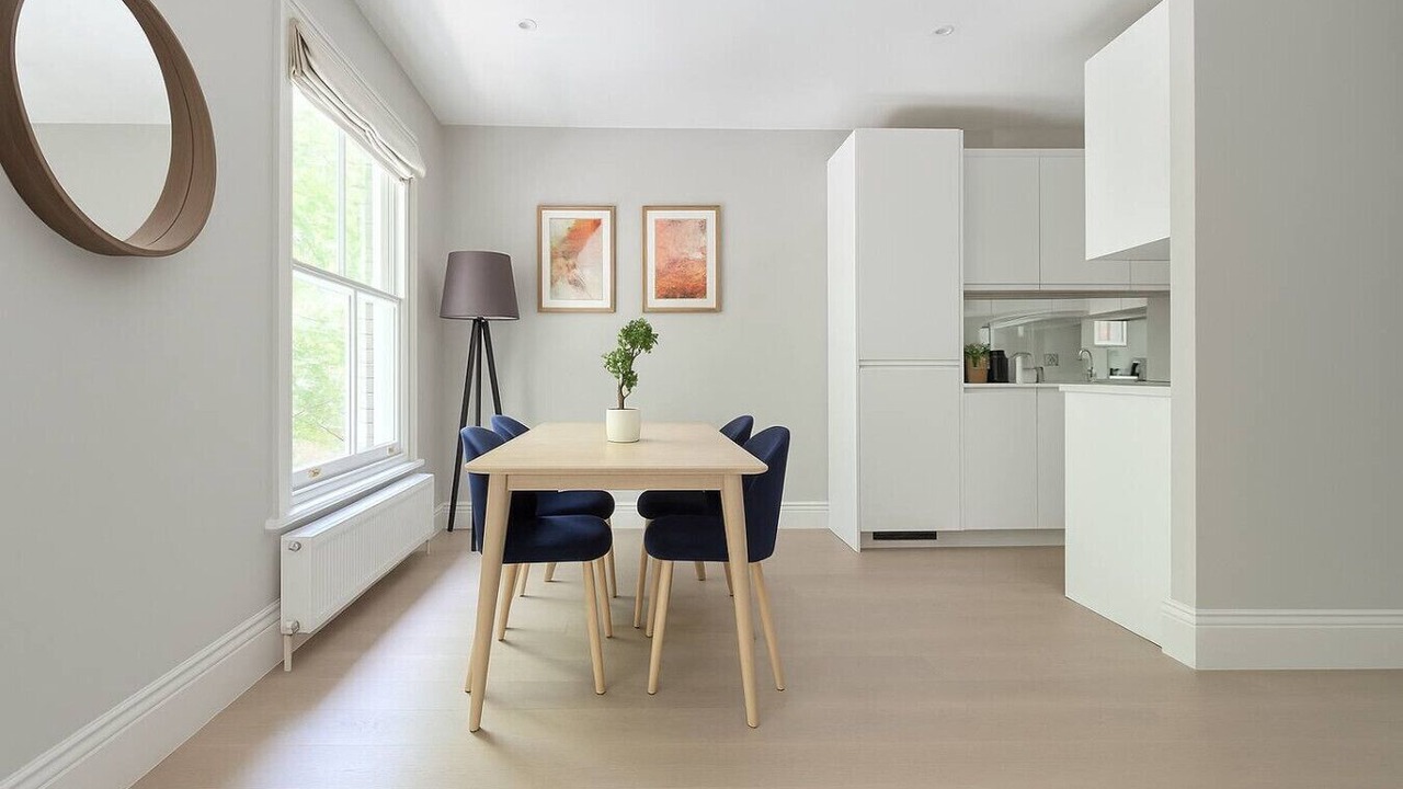 Photo of Others in White City