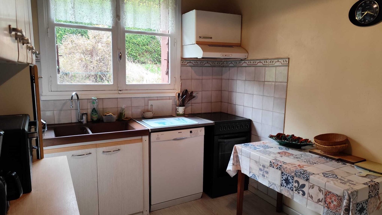 Photo of Kitchen in Arvieu