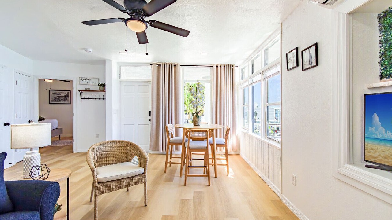 Photo of Livingroom in Bay Esplanade