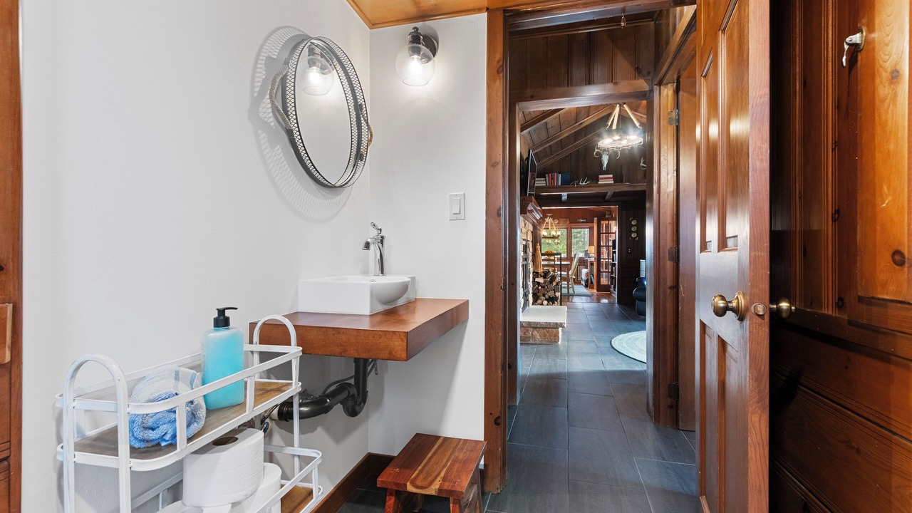 Photo of Bathroom in Oconto
