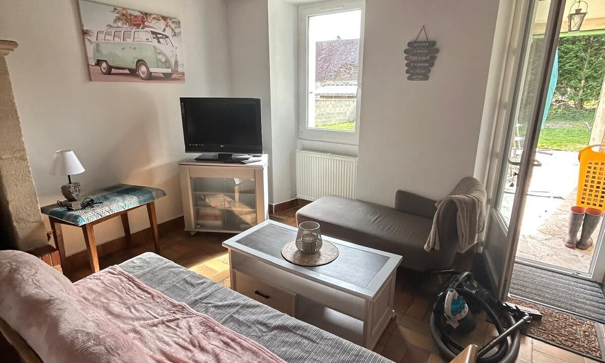 Photo of Livingroom in Le Bourg-Saint-Leonard