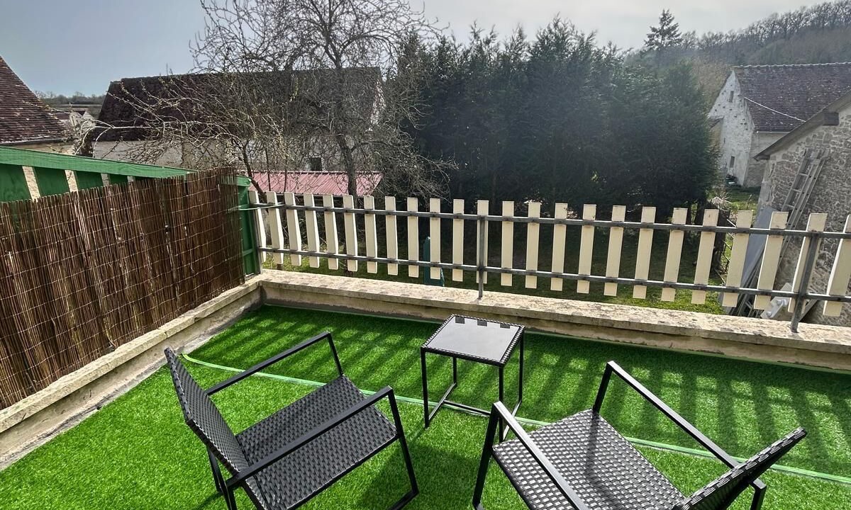 Photo of Outdoor in Le Bourg-Saint-Leonard