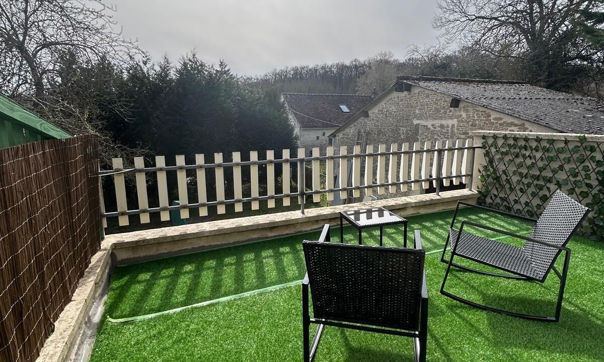 Photo of Outdoor in Le Bourg-Saint-Leonard