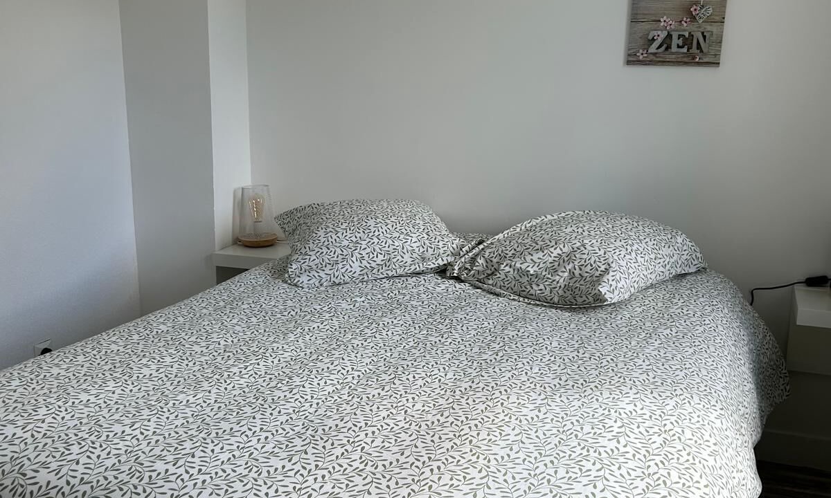 Photo of Bedroom in Le Bourg-Saint-Leonard