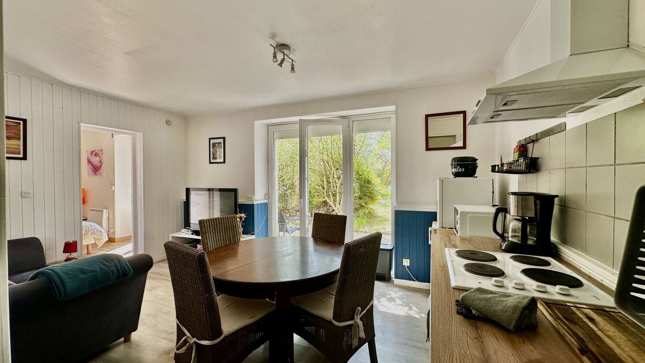 Photo of Others in Basly