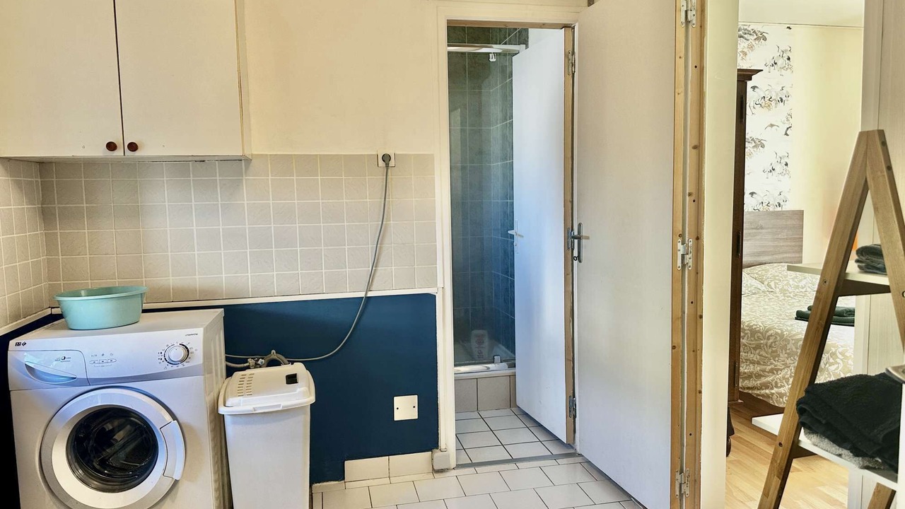 Photo of Others in Basly