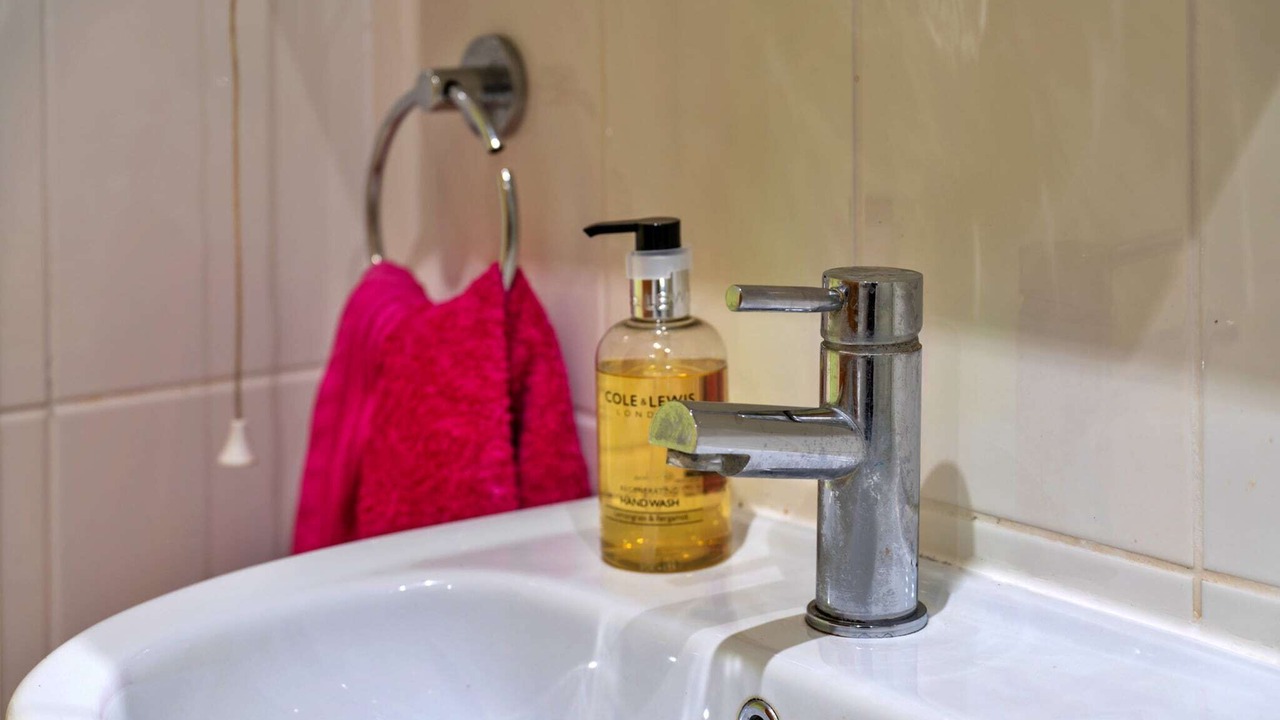 Photo of Bathroom in Boscastle
