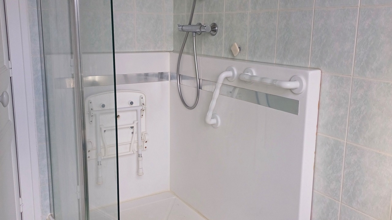 Photo of Bathroom in Plerin