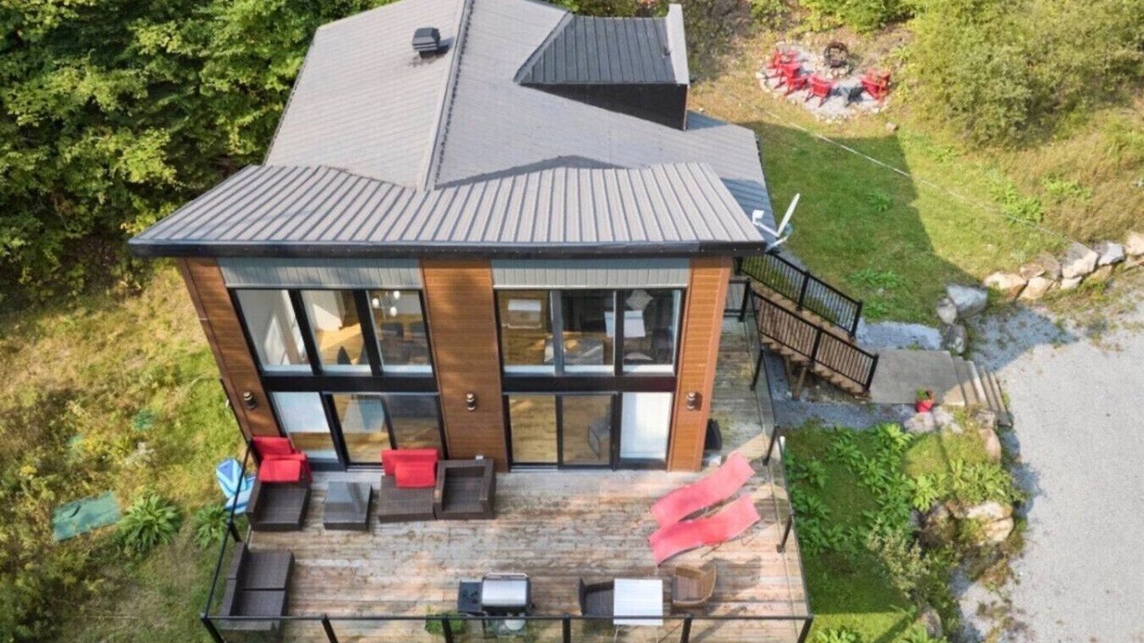 Photo of Outdoor in Chertsey
