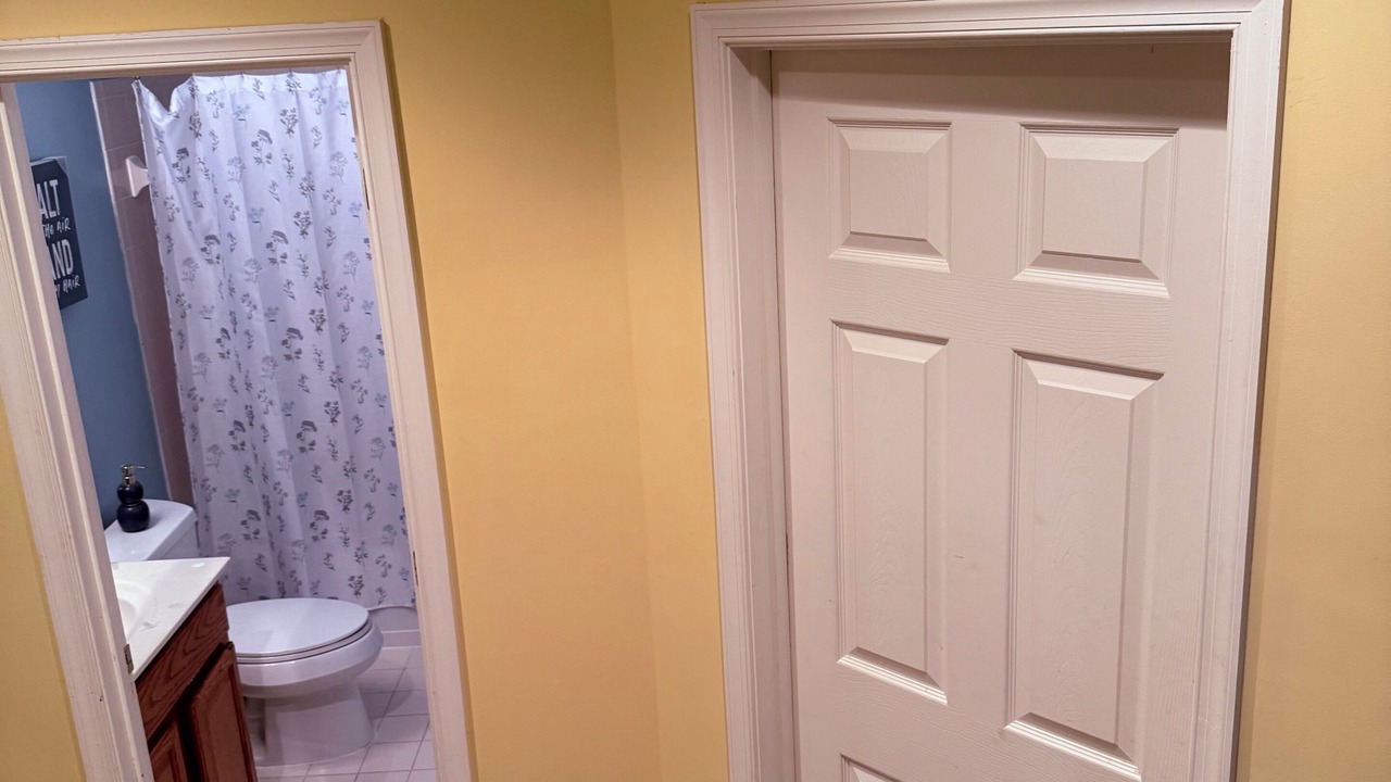 Photo of Bathroom in Glenarden