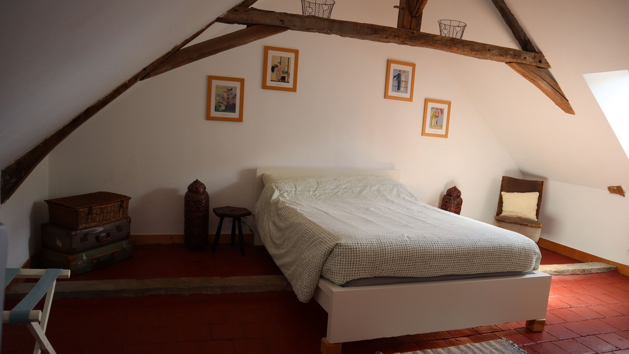 Photo of Bedroom in Noyant-Villages