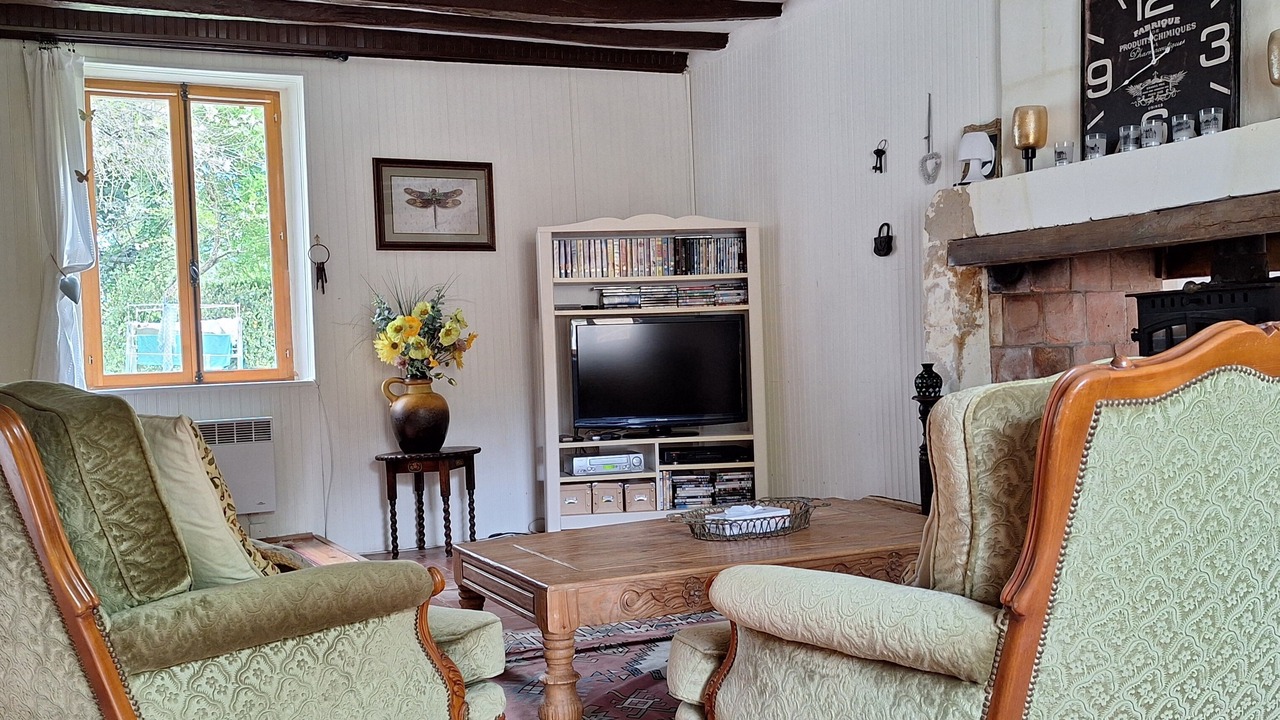 Photo of Livingroom in Noyant-Villages