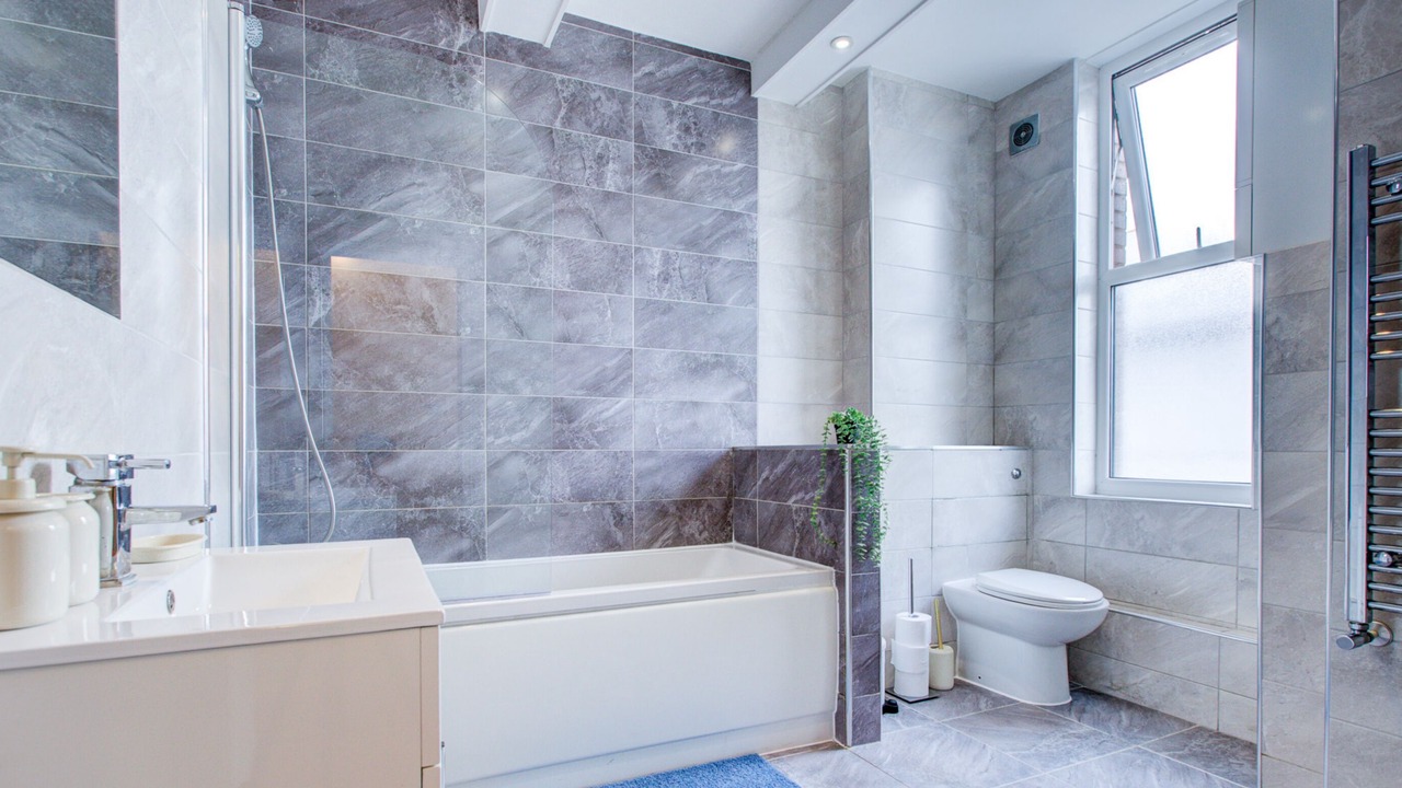 Photo of Bathroom in Sutton Central