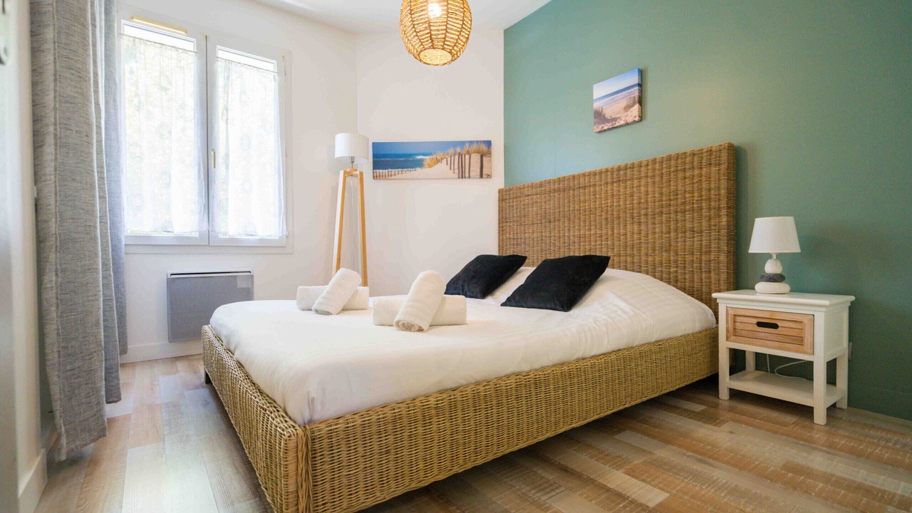 Photo of Bedroom in Gujan-Mestras